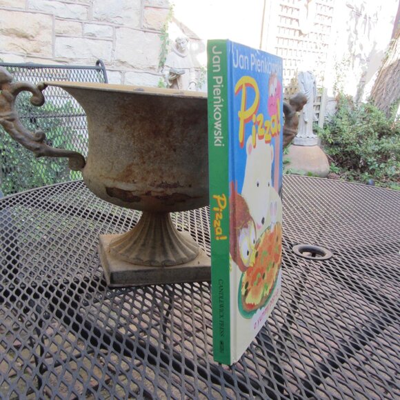 pizza! A yummy pop-up By jan pienkowski hardcover 2001 (B63) - Picture 2 of 10